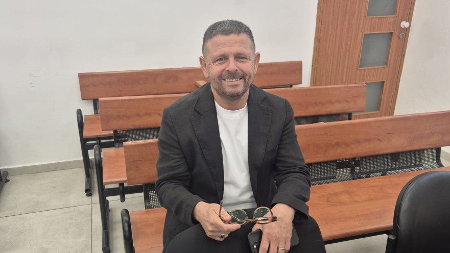 ח"כ לשעבר איתן כבל בבית המשפט המחוזי בירושלים