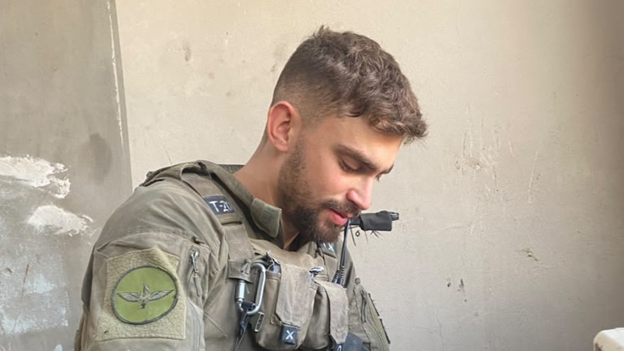 יותם רכס בזמן במילואים
