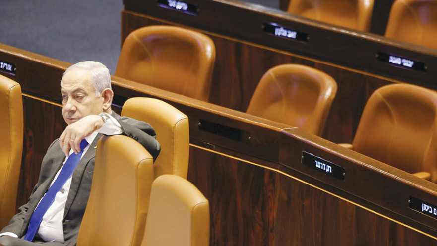 נתניהו לבד בשולחן הממשלה