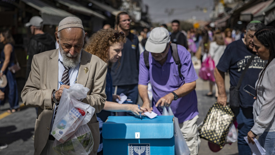 קלפי מוצבת בשוק מחנה יהודה לקראת בחירות 2026
