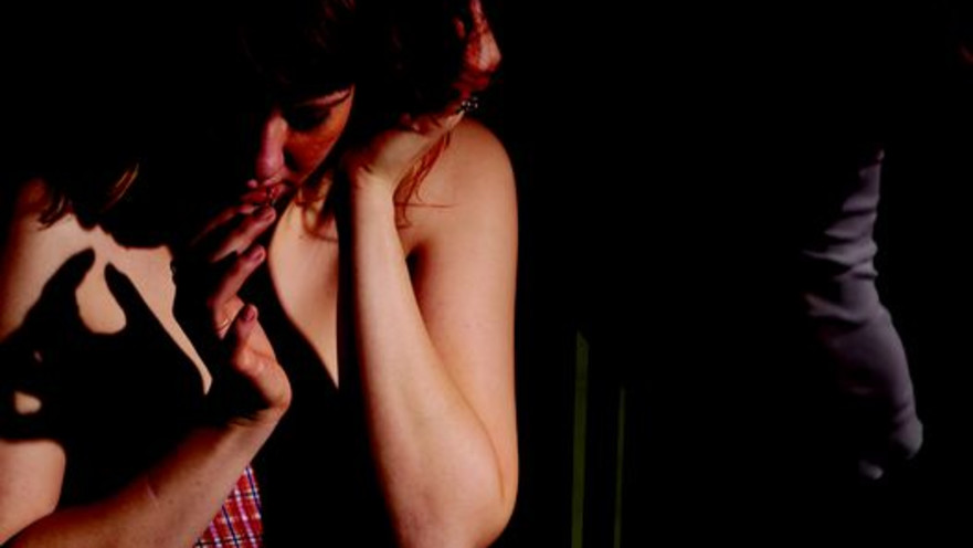 אלימות נשים וגברים