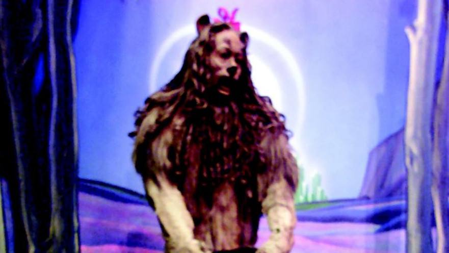 תחפושת האריה בסרט הקוסם מארץ עוץ