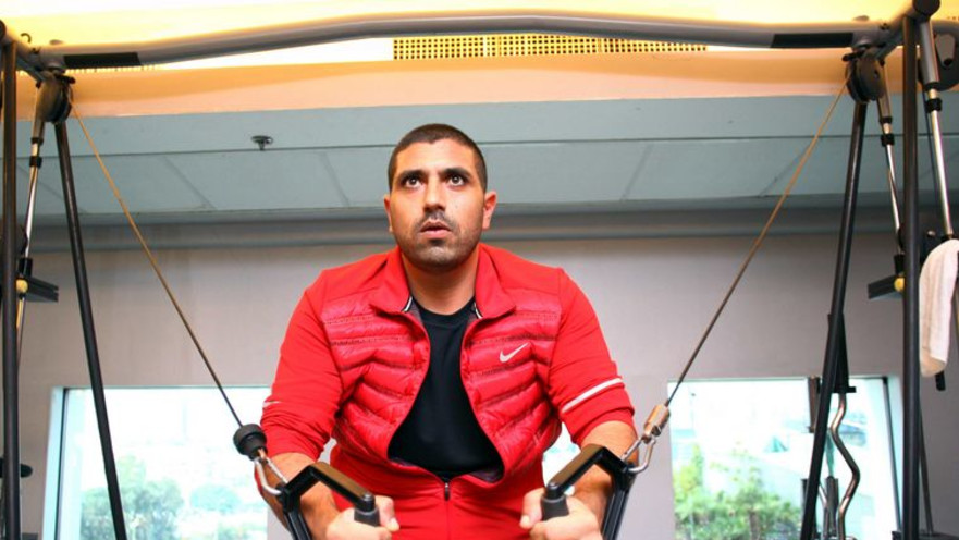 זינו עושה כושר