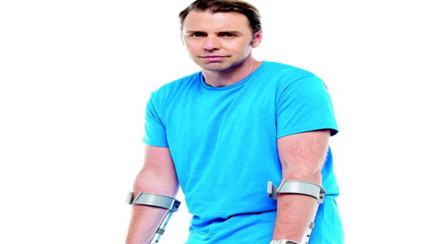 איש עם קביים