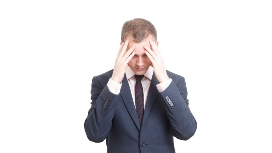 חייו השתנו מן הקצה אל הקצה. בן ציון שטוייר