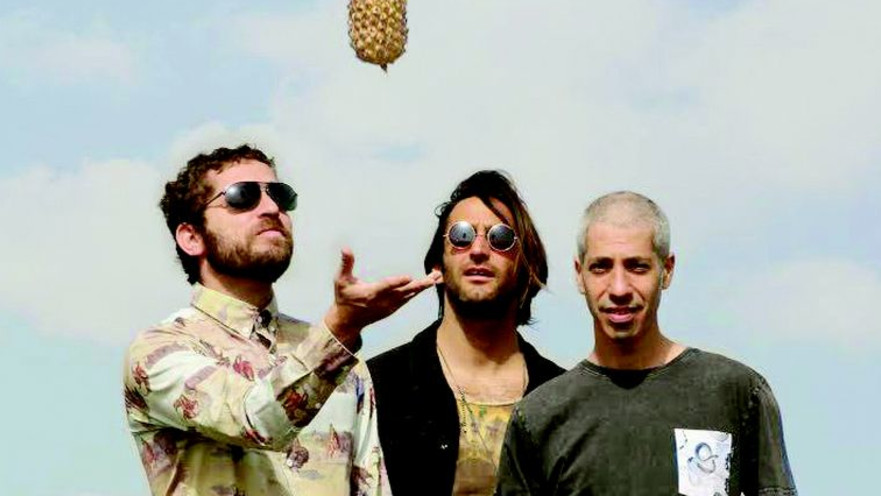 "הגלישה היא הדרייב שלנו". מלכה באיה