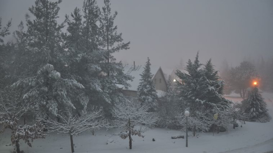 סופה ושלג בקיבוץ אל-רום