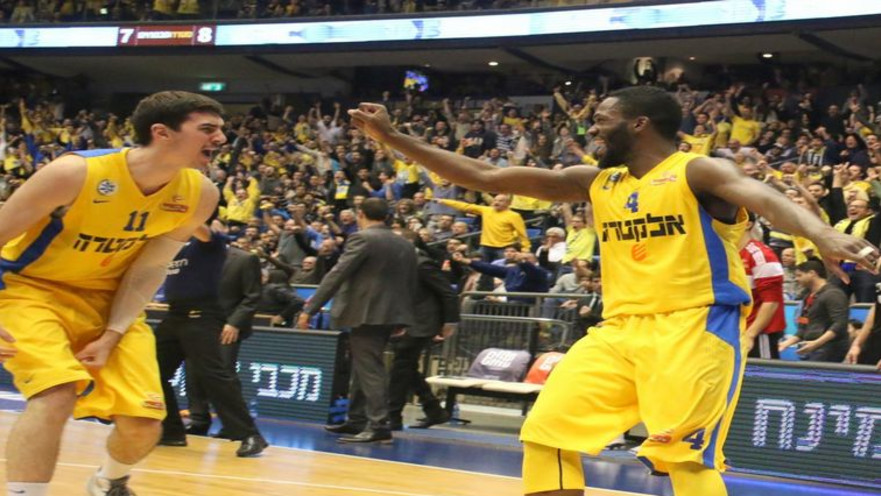 ג'רמי פארגו חוגג