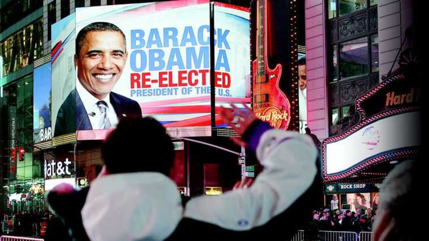 ניו יורק חוגגת את ניצחונו של אובמה ב-2012. כנראה שכסף כן קונה שלטון