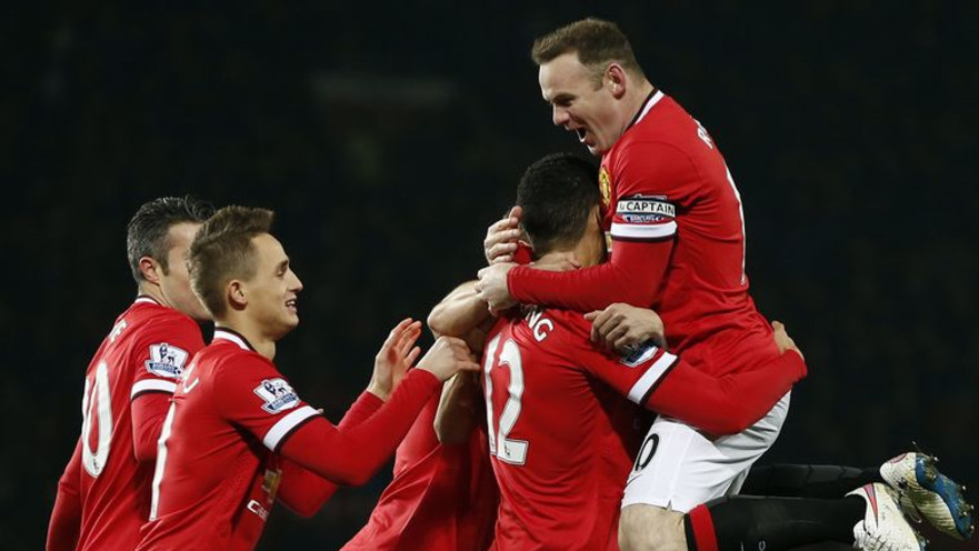 ווין רוני חוגג עם חבריו מול פרסטון בגביע