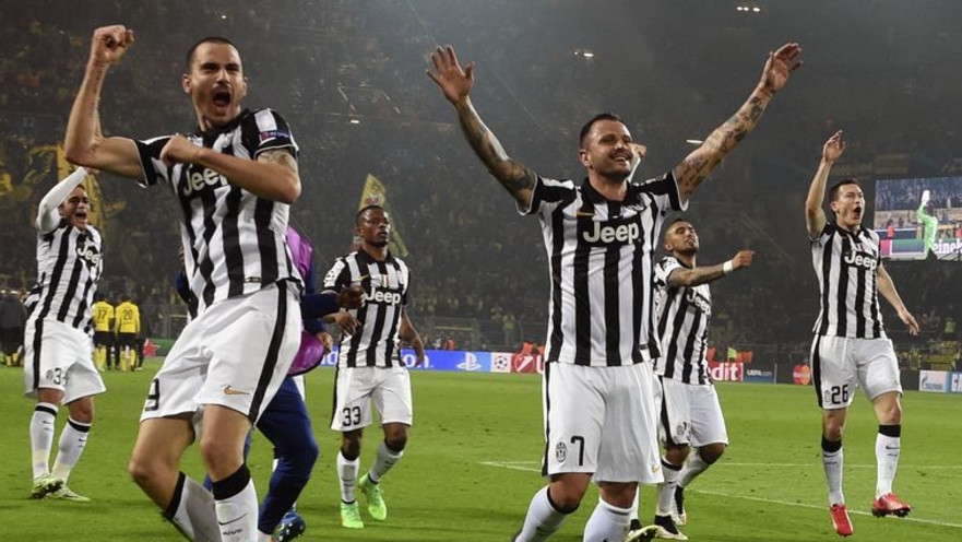 יובנטוס חוגגת עלייה לרבע הגמר