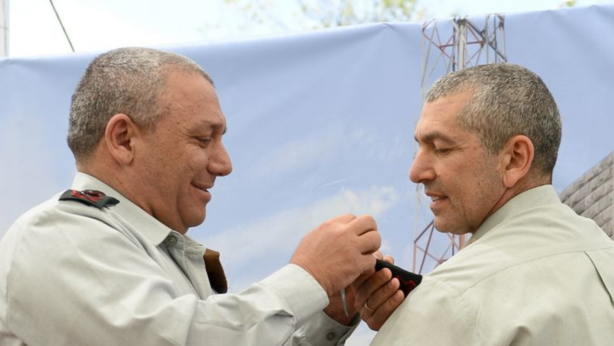 הרמטכ"ל גדי איזנקוט והאלוף רוני נומה 