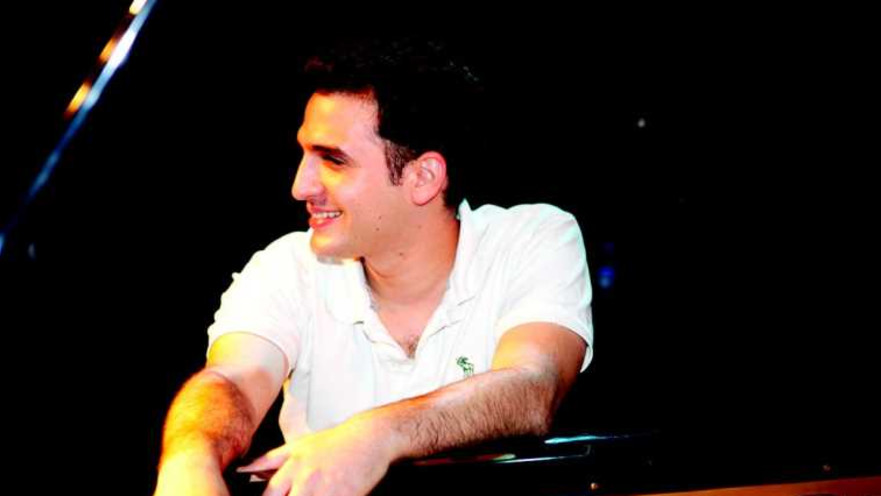 המוזיקאי עמרי מור 