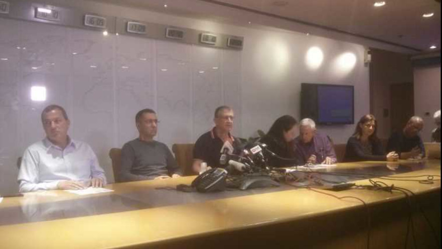 ישיבה מיוחדת במשרד החוץ לגבי נפאל