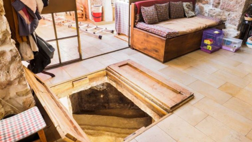 מקווה עתיק מתחת לבית בירושלים