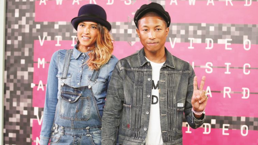 פארל ויליאמס ואשתו הלן לסיצ’ן ב- VMA