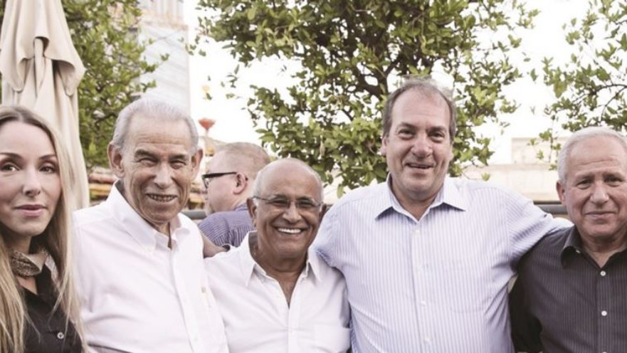 אבי דיכטר, הרב אקשטיין,אביגדור קהלני, מושיק תאומים ורונית חסין הוכמן