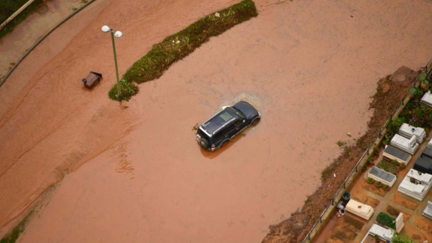 סערה, גשם והצפות ברעננה