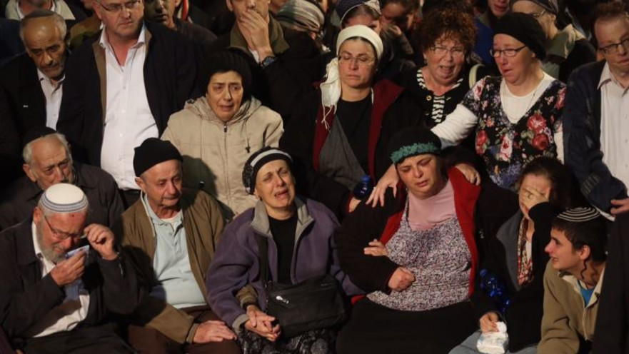 משפחת ליטמן בהלווית יעקב ונתנאל