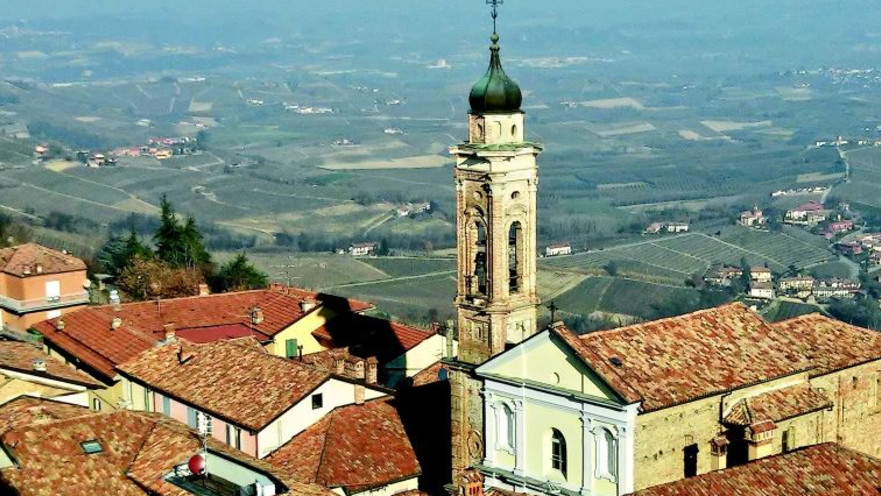 המצפה של מחוז לאנגה באיטליה 