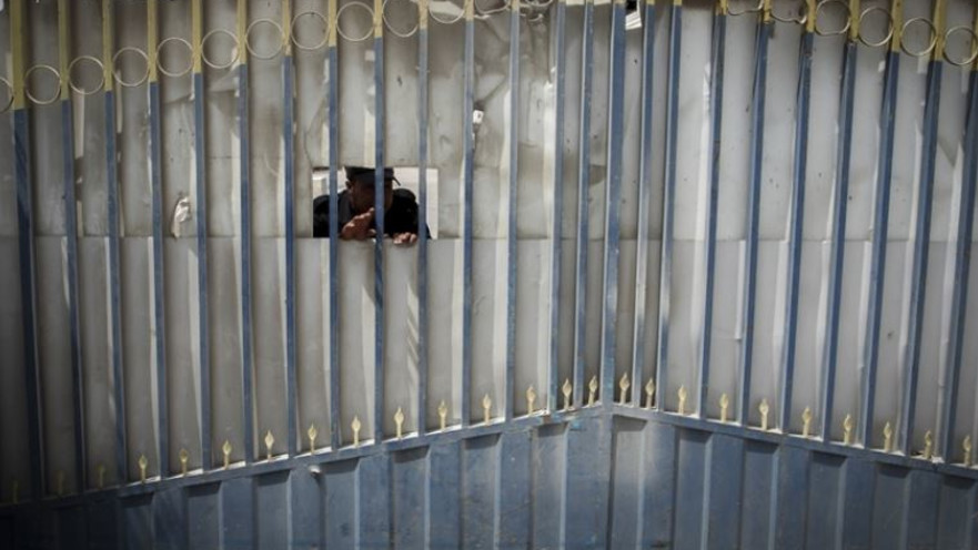 מעבר כרם שלום, ארכיון