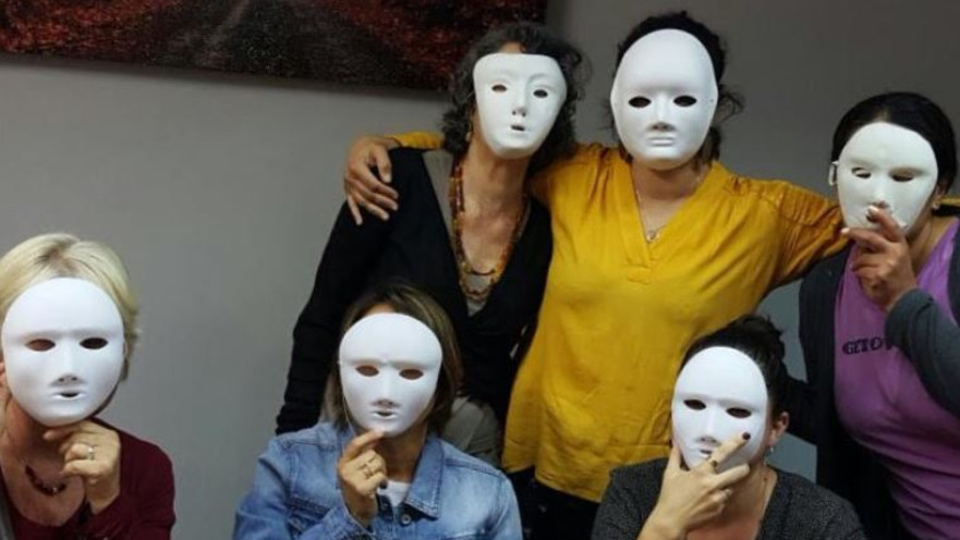 מטפלים באומנויות 