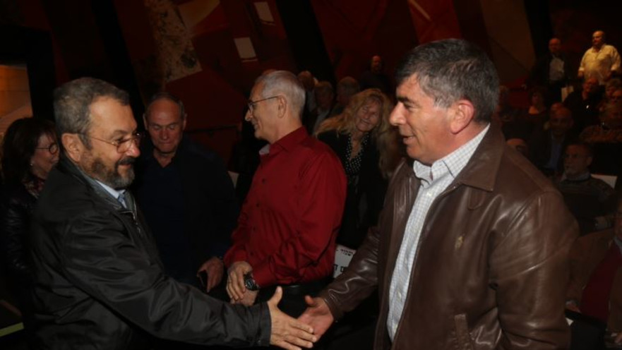 גבי אשכנזי ואהוד ברק