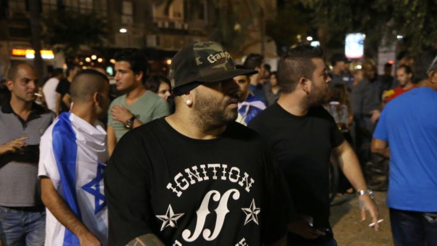 יואב אליאסי, הצל