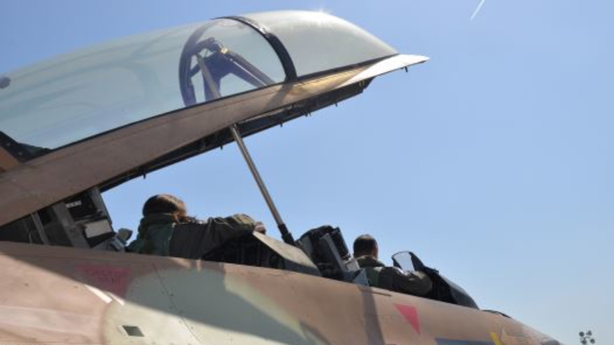 טייסים על F-16 בתרגיל