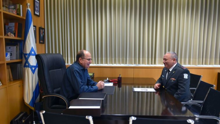 יעלון ואיזנקוט נפרדים