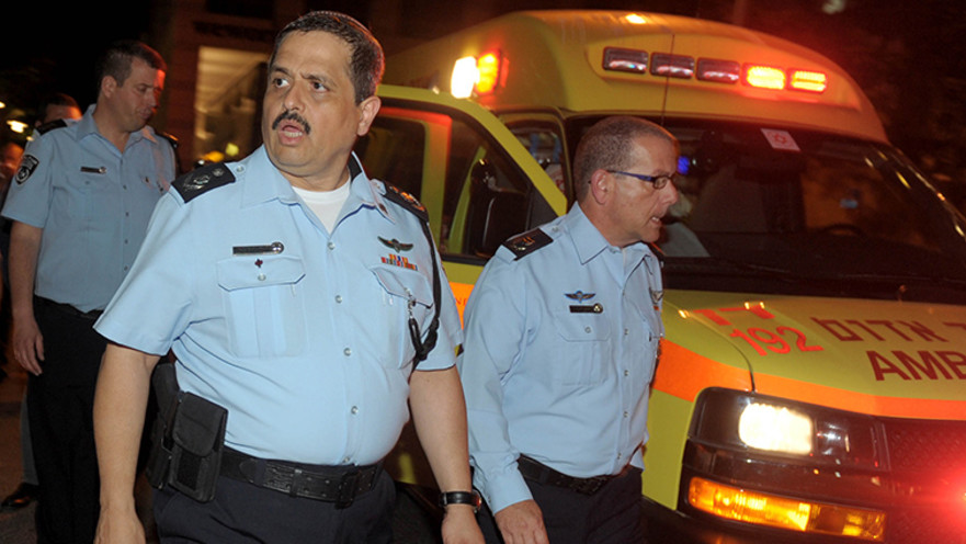 רוני אלשיך בזירת הפיגוע בתל אביב