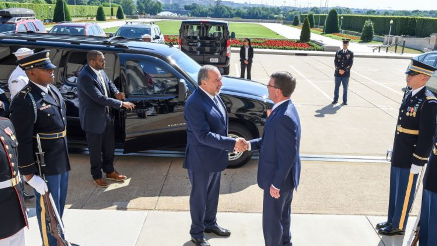 פגישת ליברמן וקרטר בוושינגטון