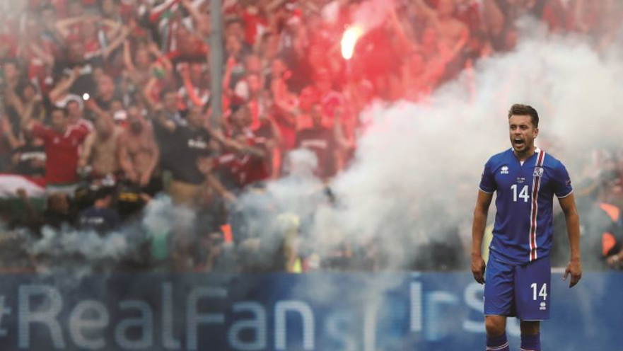 קארי ארנסון מנבחרת איסלנד, יורו 2016