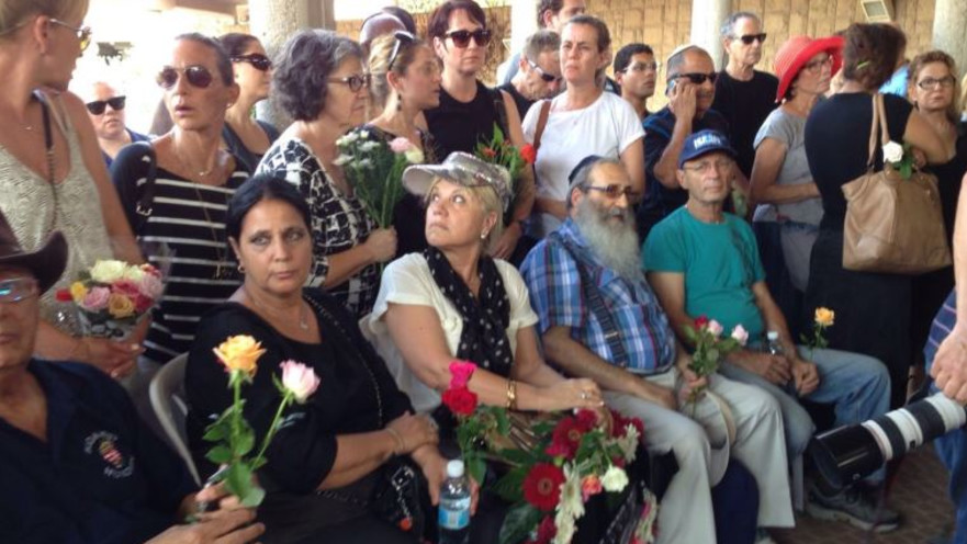 הלווייתה של אסתי וינשטיין