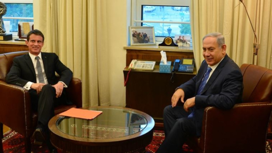 מנואל ואלס ובנימין נתניהו בזמן ביקורו בישראל