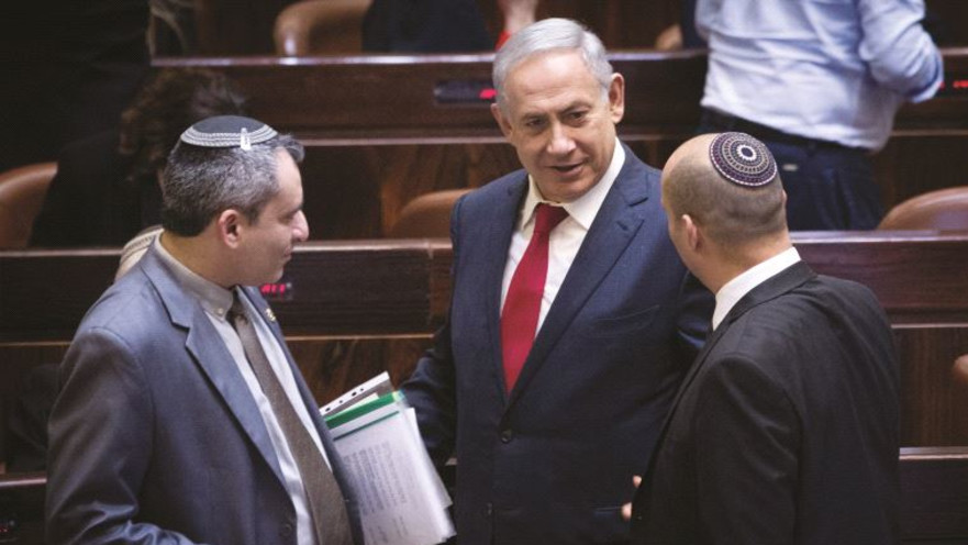 נפתלי בנט (בגבו), בנימין נתניהו וזאב אלקין