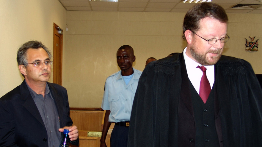 קובי אלכסנדר (משמאל)