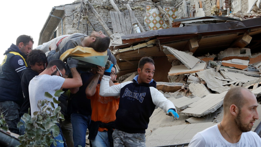 חילוץ לכודים ברעידת האדמה באיטליה