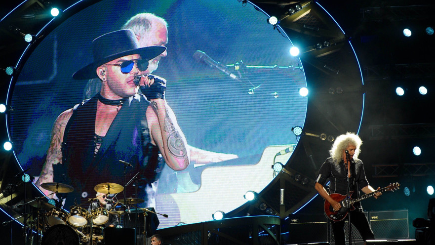 קווין בהופעה בישראל