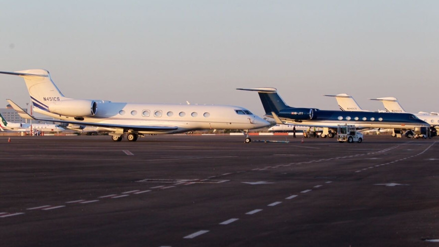 מטוסי המשלחות מגיעים להלוויתו של שמעון פרס