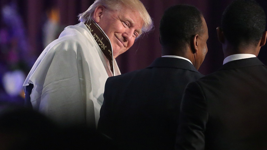 דונלד טראמפ עם טלית