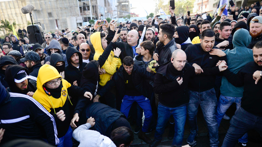 הפגנות מחוץ לבית הדין בעת ההכרעה במשפט אלאור אזריה