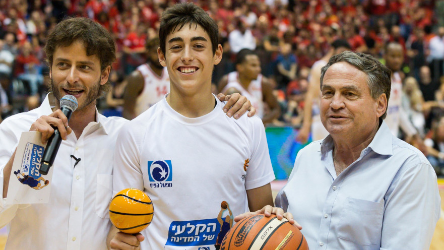 עוזי דיין עם דביר אוחנה 