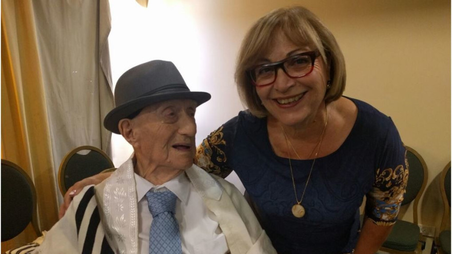 ישראל קרישטל ז"ל עם בתו שולה קופרשטוך