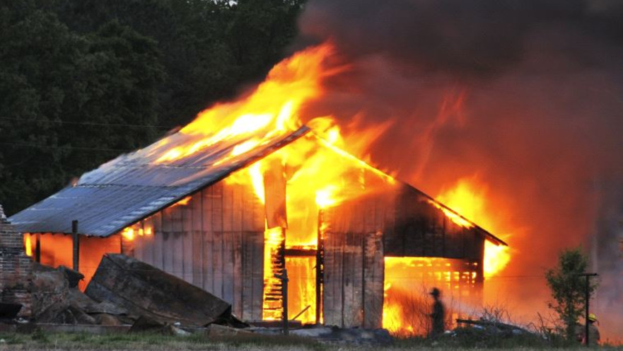 מת כשניסה להציל את הטלפון הנייד שלו