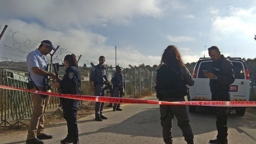 כוחות משטרה באזור הפיגוע בהר אדר