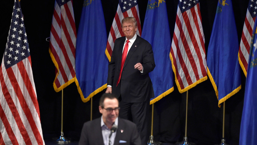 דונלד טראמפ, סטיבן מילר