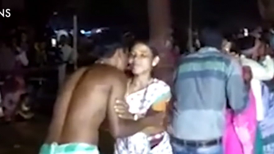 הקריבו את השפתיים בשביל לזכות בפרס הנחשק