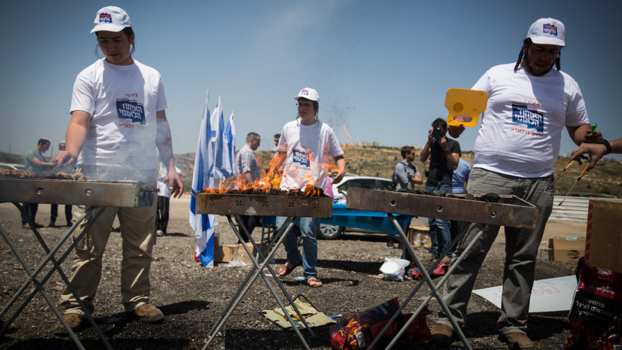 מנגל ביום העצמאות