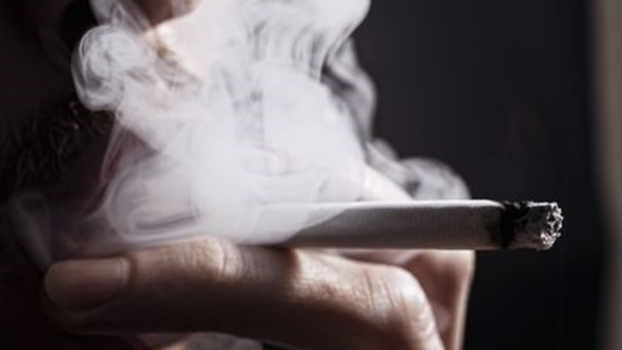 עישון סיגריה